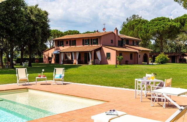 Villa Elisa 16, Emma Villas