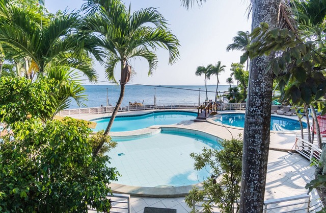 Villa Elizabeth Beach Resort