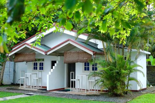 Villa Emerald Retreat