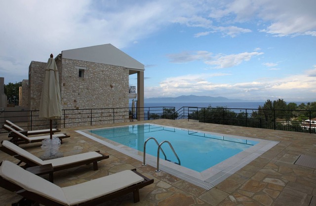 VILLA ERATO, VILLA DE 2 DORMITORIOS EN LOGGOS, PAXOS