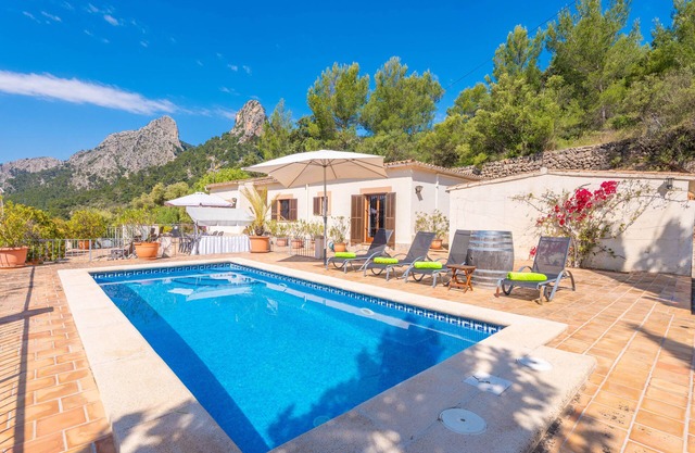 Villa Es Putchet - Three Bedroom Villa, Sleeps 6