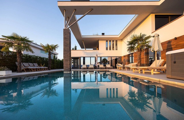 Villa Eternity
