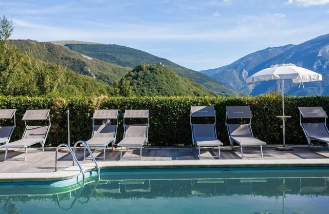 Villa Eufemia - Country farmhouse with pool