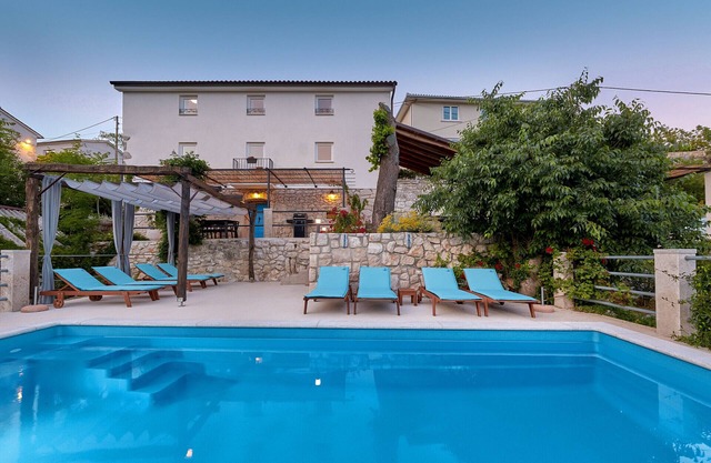 Villa Eugenia for 8 people with private pool & large garden only 3 km from the beach