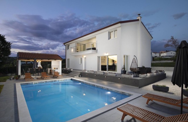 Villa Euphoria near Poreč with Sea View