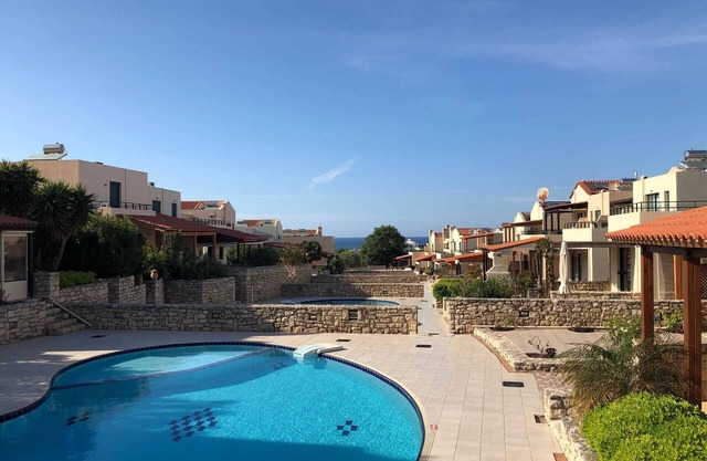 Villa Evgenia︱A Plain Lodge w/Pool in the Village