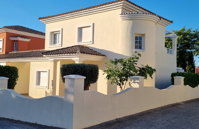 Villa Excelente, villa de lujo con piscina
