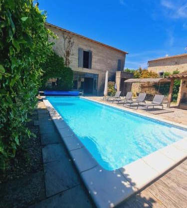 Villa familiale avec piscine privée à Bourdic 2