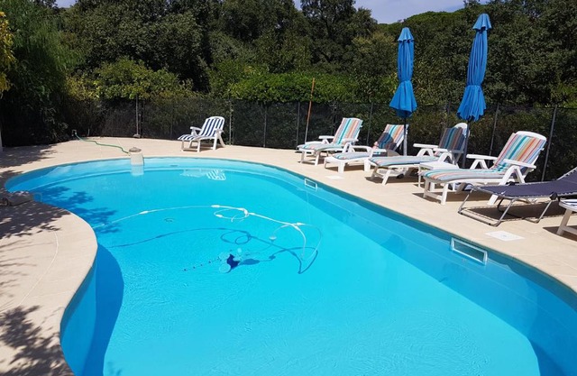 Villa familiale Le Citronnier avec piscine, vue exceptionnelle à Sainte Maxime