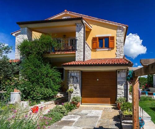 Villa Fani