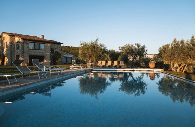 Villa for 10 guests. Private Pool. Access to the wellness center of the estate