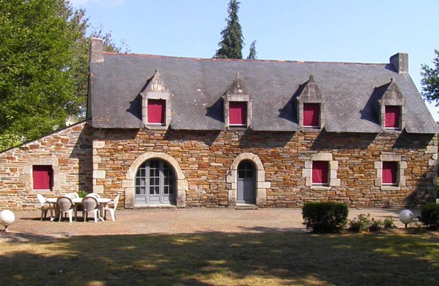 villa for 17 people with swimming pool at the gates of the Gulf of Morbihan