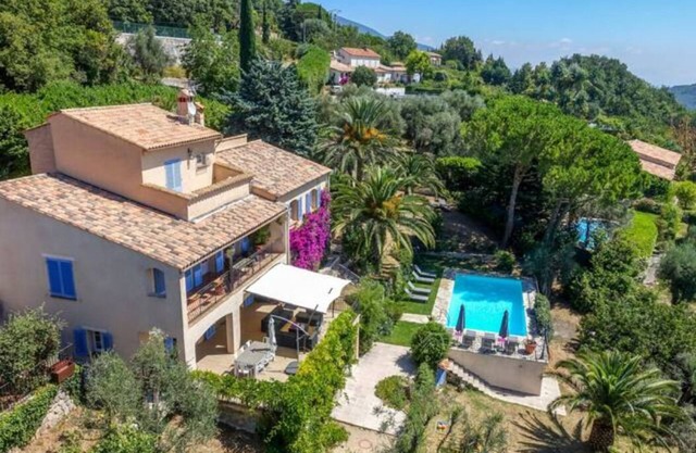 Villa for 2 to 8 people, heated saltwater pool with sea view