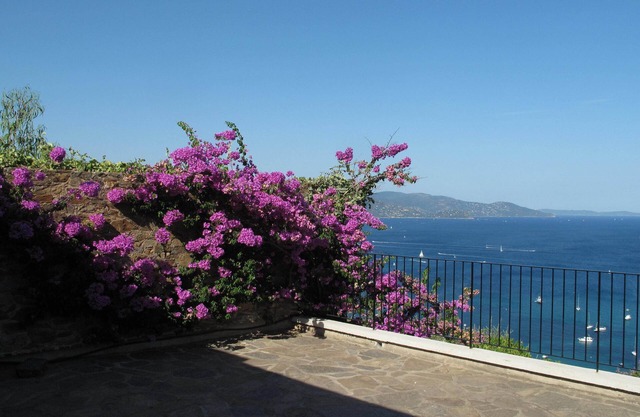 Villa 6/8 personas en dominio privado de Gaou Benat con gran terraza al mar