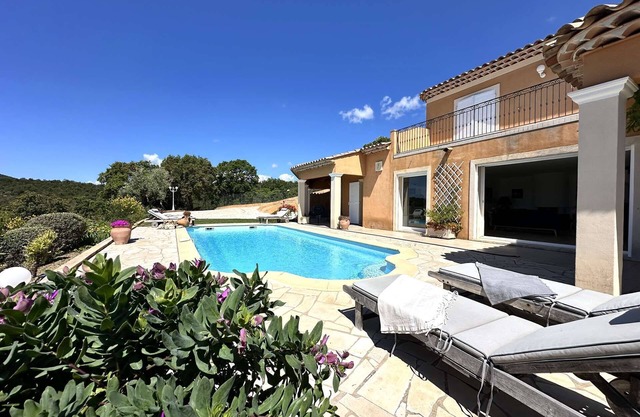 Villa 6 personas con piscina y vistas al mar