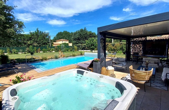 Villa CEZARI swimming pool spa massages cinema billiards - 20% 20/12/24 to 03/01/25