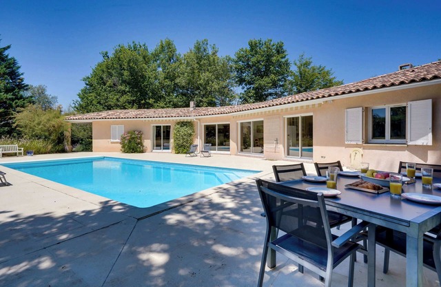 Villa avec piscine aux portes de Bordeaux