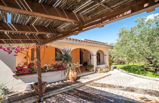 Villa Frau a 2km dal mare