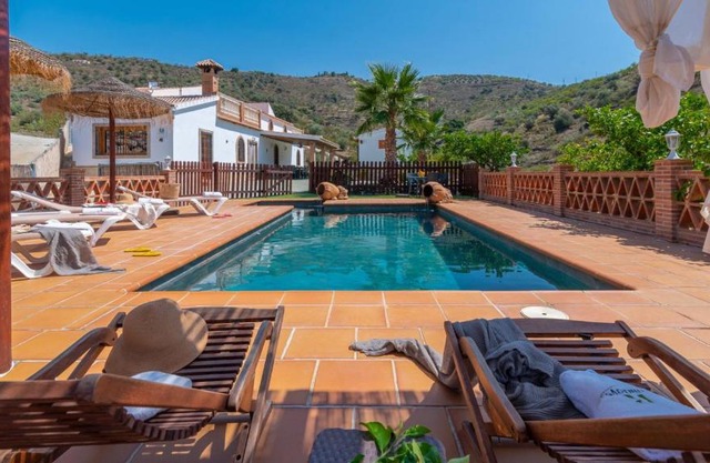 Villa Fuente Pintá Arenas by Ruralidays