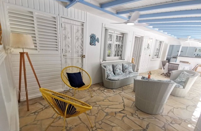 Villa G018 à Saint François 2 chambres avec piscine