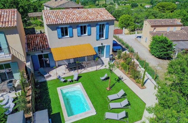 Villa GABRIEL, a 3-star villa in the heart of Goult and Provence