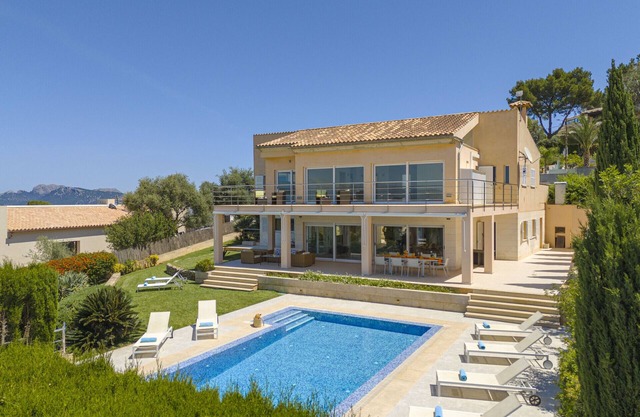 Villa Garau / Heura 8