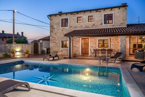 VILLA GINA
