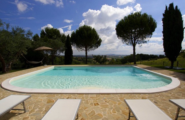 Villa Gioia, immersa tra splendidi uliveti