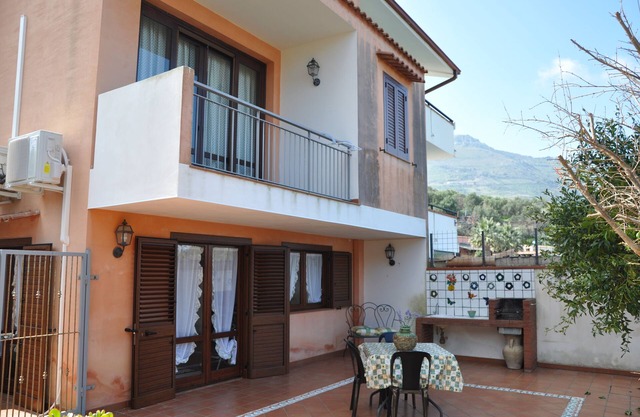 Villa Giusy Superior-Apartamento-Superior-Baño compartido-Vista al Mar