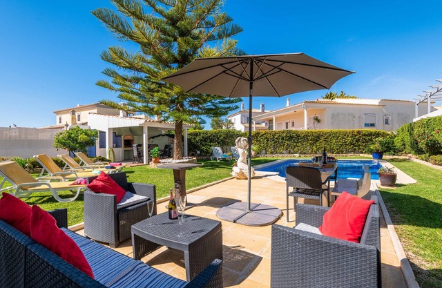 Villa Glamour by Portucasa
