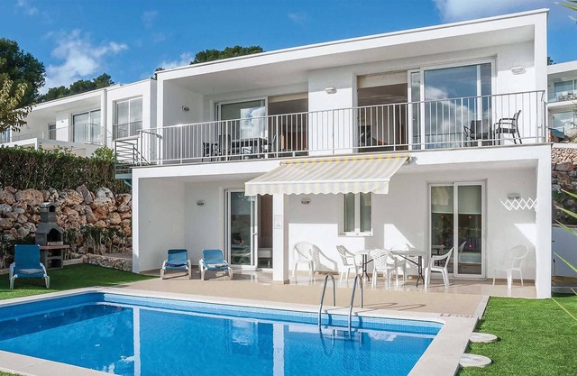 Villa Grace is a beautiful, bright, spacious property in a slightly elevated position in a quiet cul
