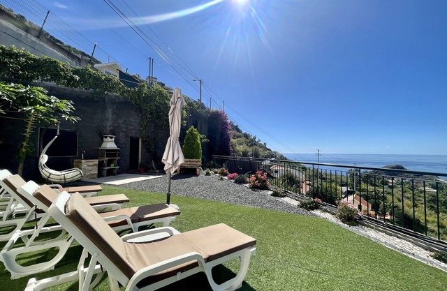 Villa Graciela - Villa nueva con vista al mar de 2 dormitorios