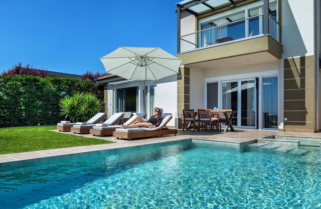 Villa Grande, luxury, heated pool, jacuzzi, excellence