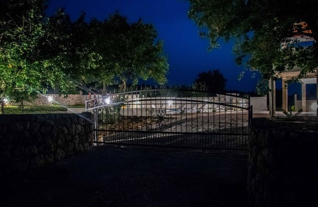 New Serenity Zen Garden Holiday Villa