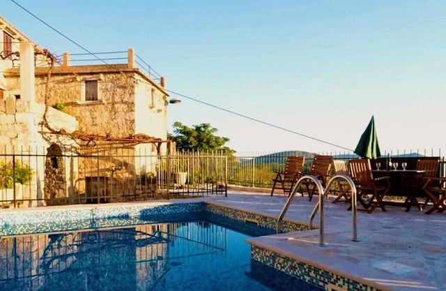 Villa Haven with private pool in a quiet location near Dubrovnik for 6+2 persons