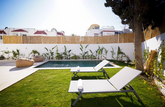 Villa Hermes: Seaside and luxurious
