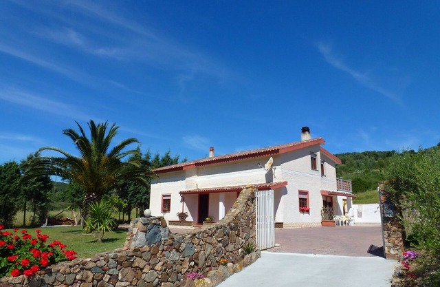 Villa con jardín para 4 personas.