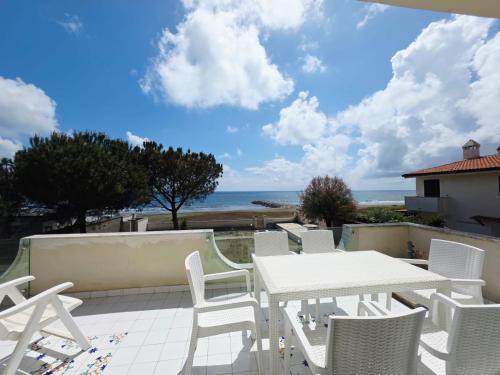 VILLA I DELFINI - Terracina Fronte Mare
