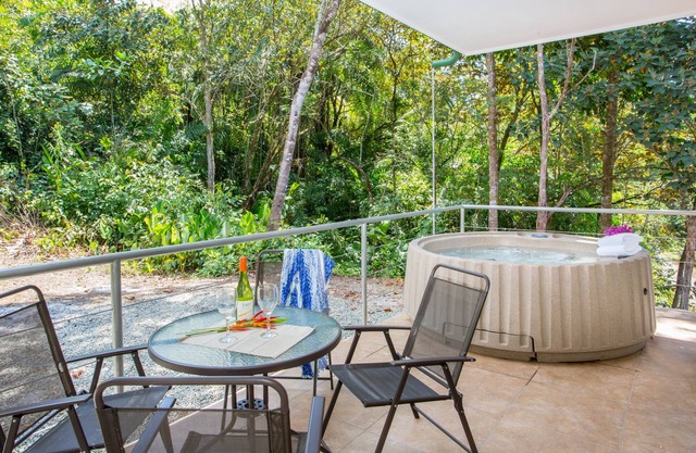 Villa Iguana - Hermosa * Nueva Casa * en la Selva con WiFi
