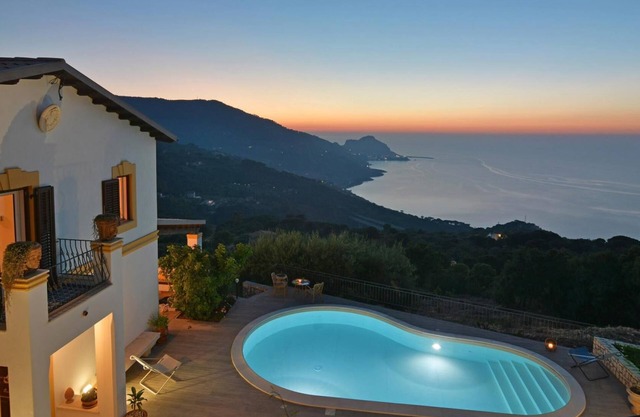 Villa Il Basto 8 in Cefal