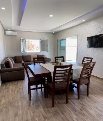Villa Ilyes equipé avec piscine sans vis a vis