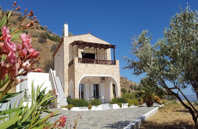 Villa en Agia Galini con Piscina