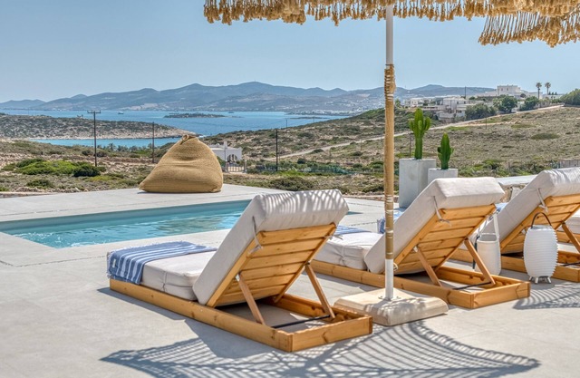 Villa in Agia Irini with Sea & Sunset Views!!!