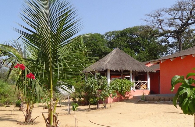 Villa en un pueblo auténtico, cerca del océano.
