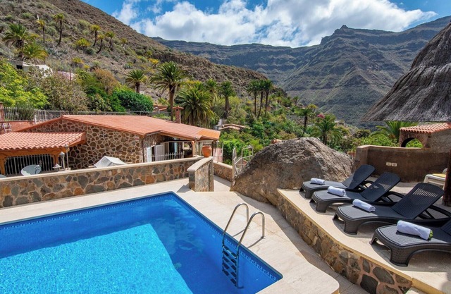 Villa en Arguineguín con piscina climatizada