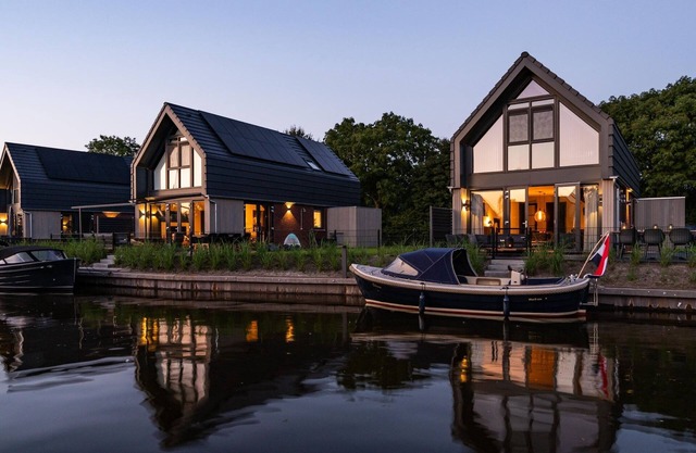 Villa en Balk con embarcadero en Slotermeer