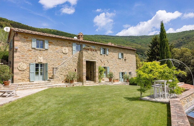 Villa en Cortona con 4 habitaciones, capacidad 8