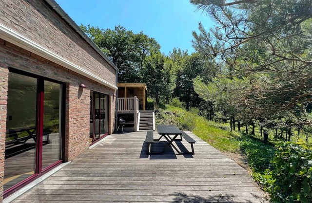 Villa on the Edge of the Gulf of Durbuy