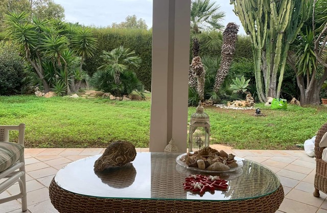 Villa in esclusivo villaggio privato a due passi dal mare