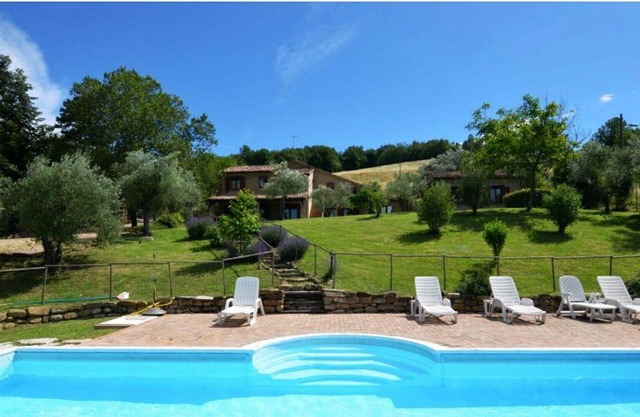 Villa en Gualdo con 6 habitaciones, capacidad 15